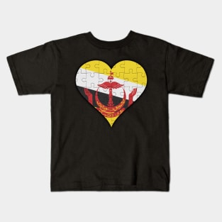 Bruneian Jigsaw Puzzle Heart Design - Gift for Bruneian With Brunei Roots Kids T-Shirt